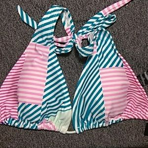 NWT 👙 striped Bikini Top!